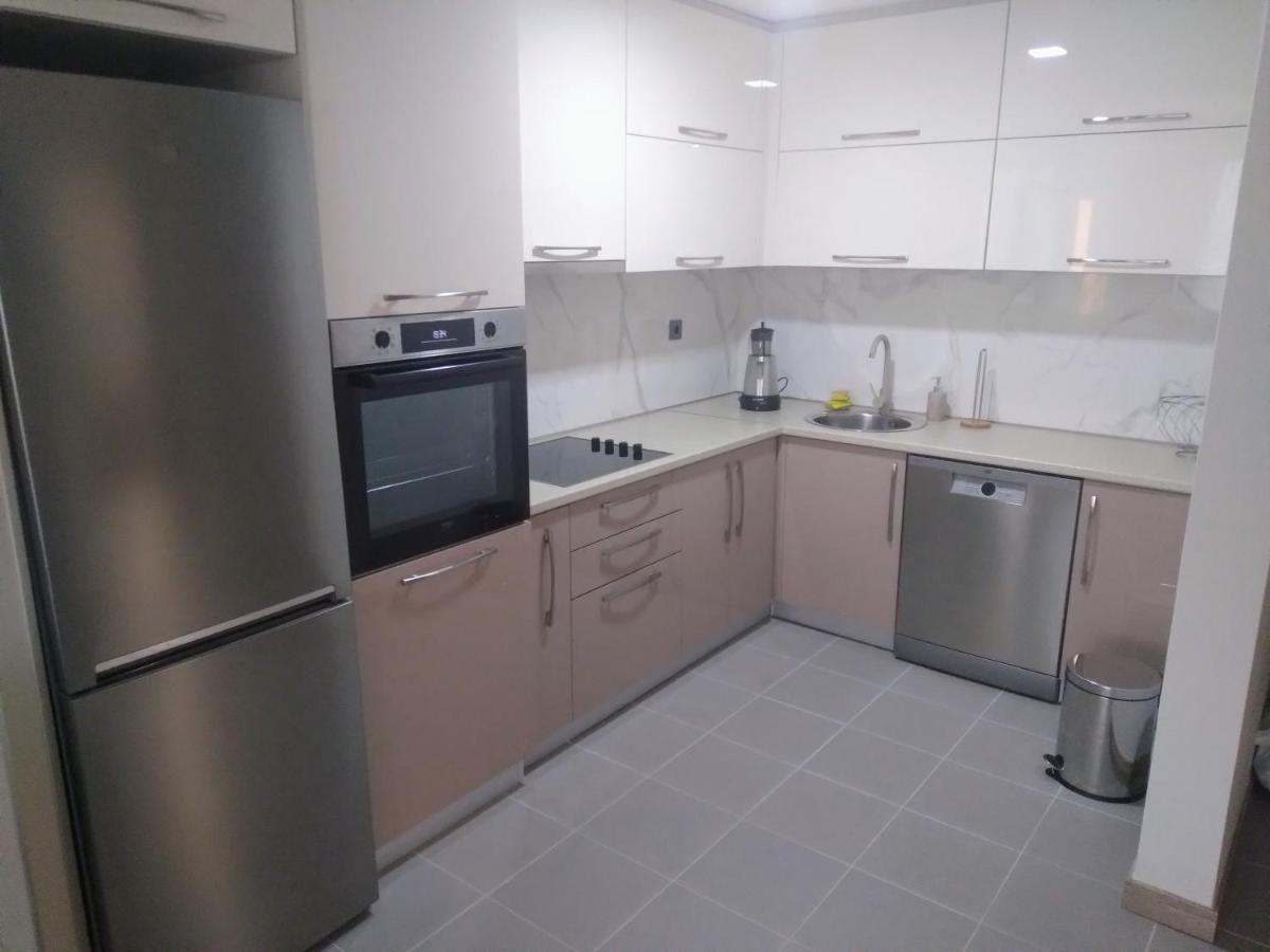 Cevahir Sky City Apartment-Spa & Fitness Center Skopje Bagian luar foto