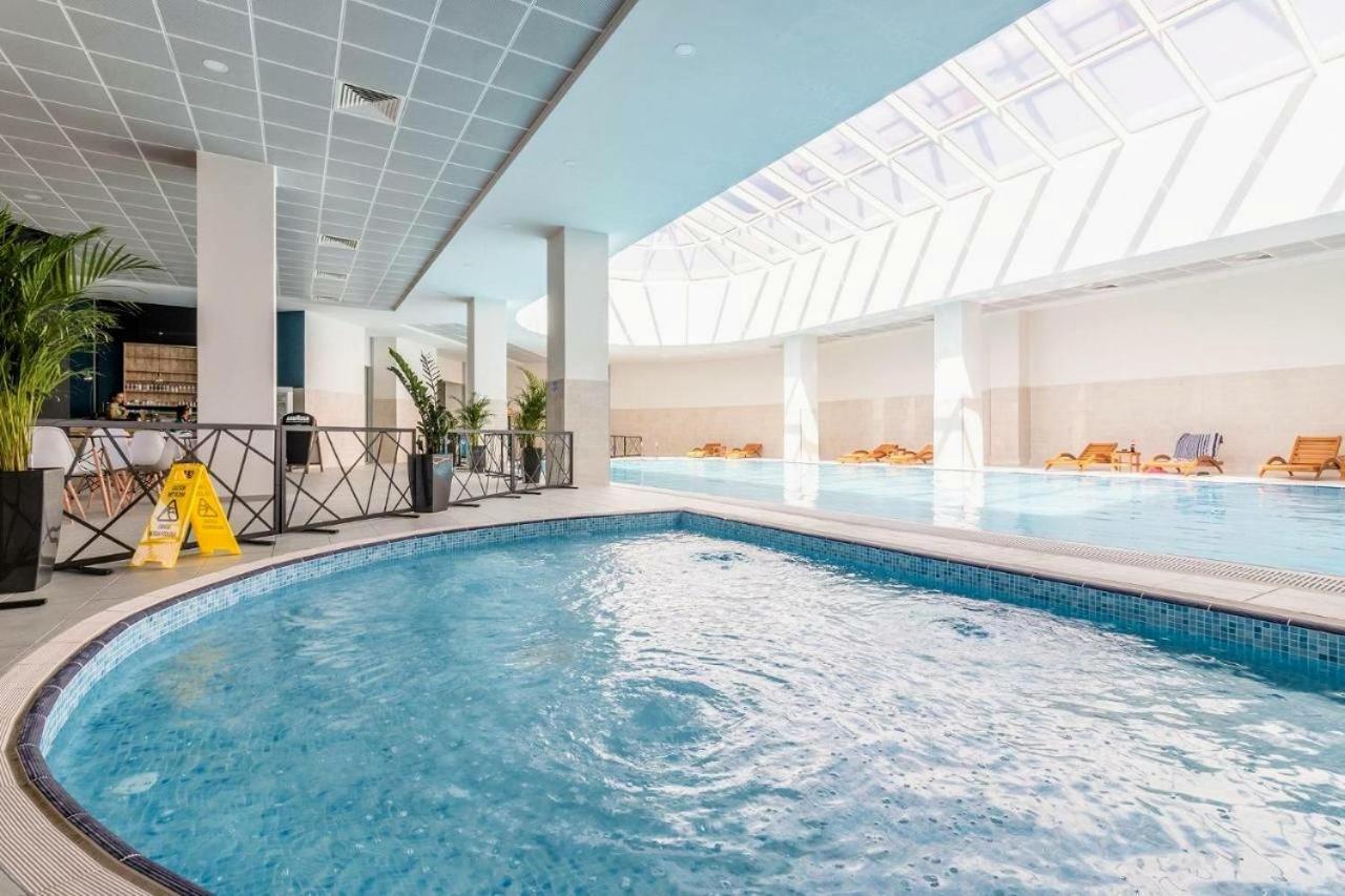Cevahir Sky City Apartment-Spa & Fitness Center Skopje Bagian luar foto
